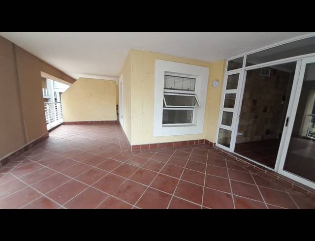 2 BEDROOM APARTMENT FOR SALE IN UMHLANGA RIDGE